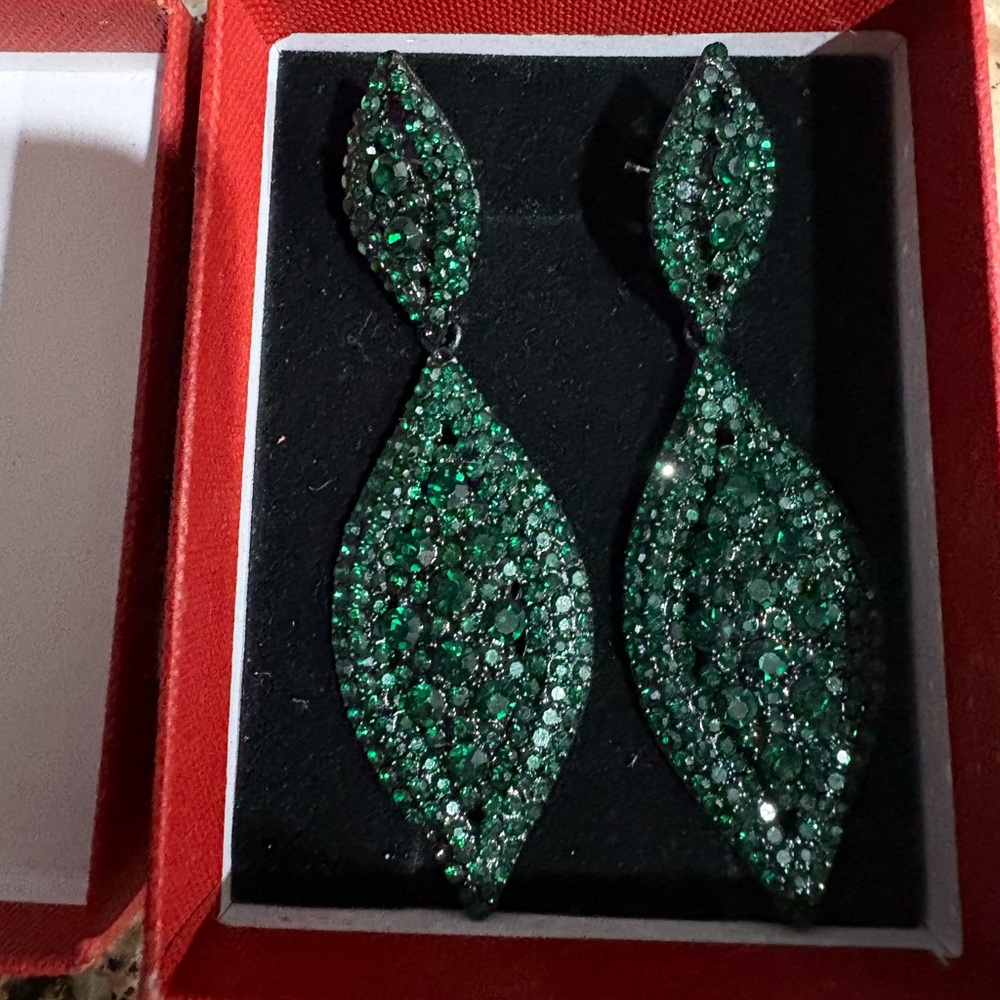 Elegant Green Drop Earrings